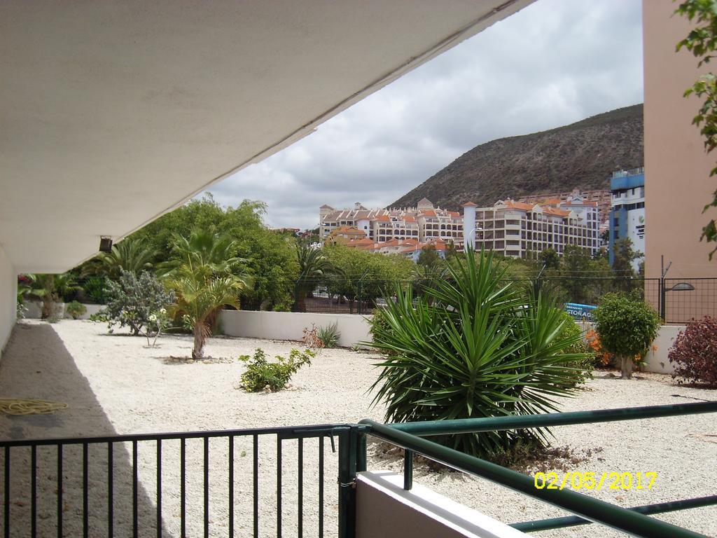 Summerland Lc Holiday Home Лос Кристианос Экстерьер фото